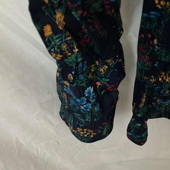 Bar III: slim fit stretch Blue long sleeve button down with floral pattern- L - Picture 6 of 16